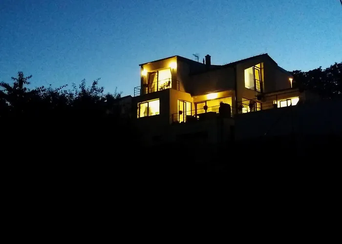 In Kladno With Private Pool בית נופש